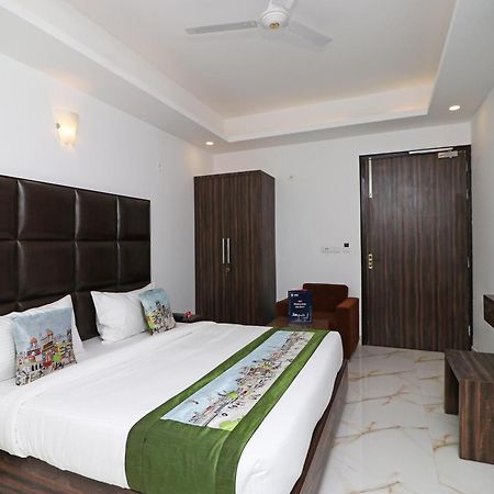 Hotel O Aamara New Delhi Exterior photo