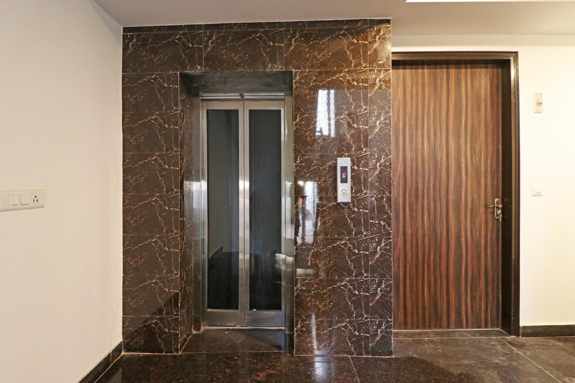 Hotel O Aamara New Delhi Exterior photo