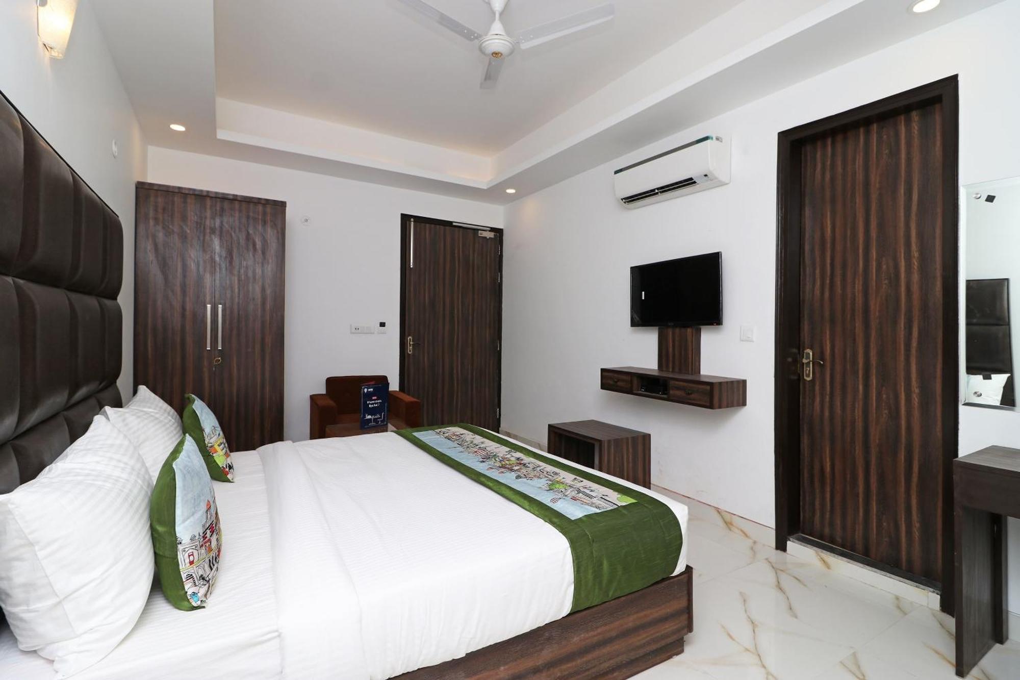 Hotel O Aamara New Delhi Exterior photo