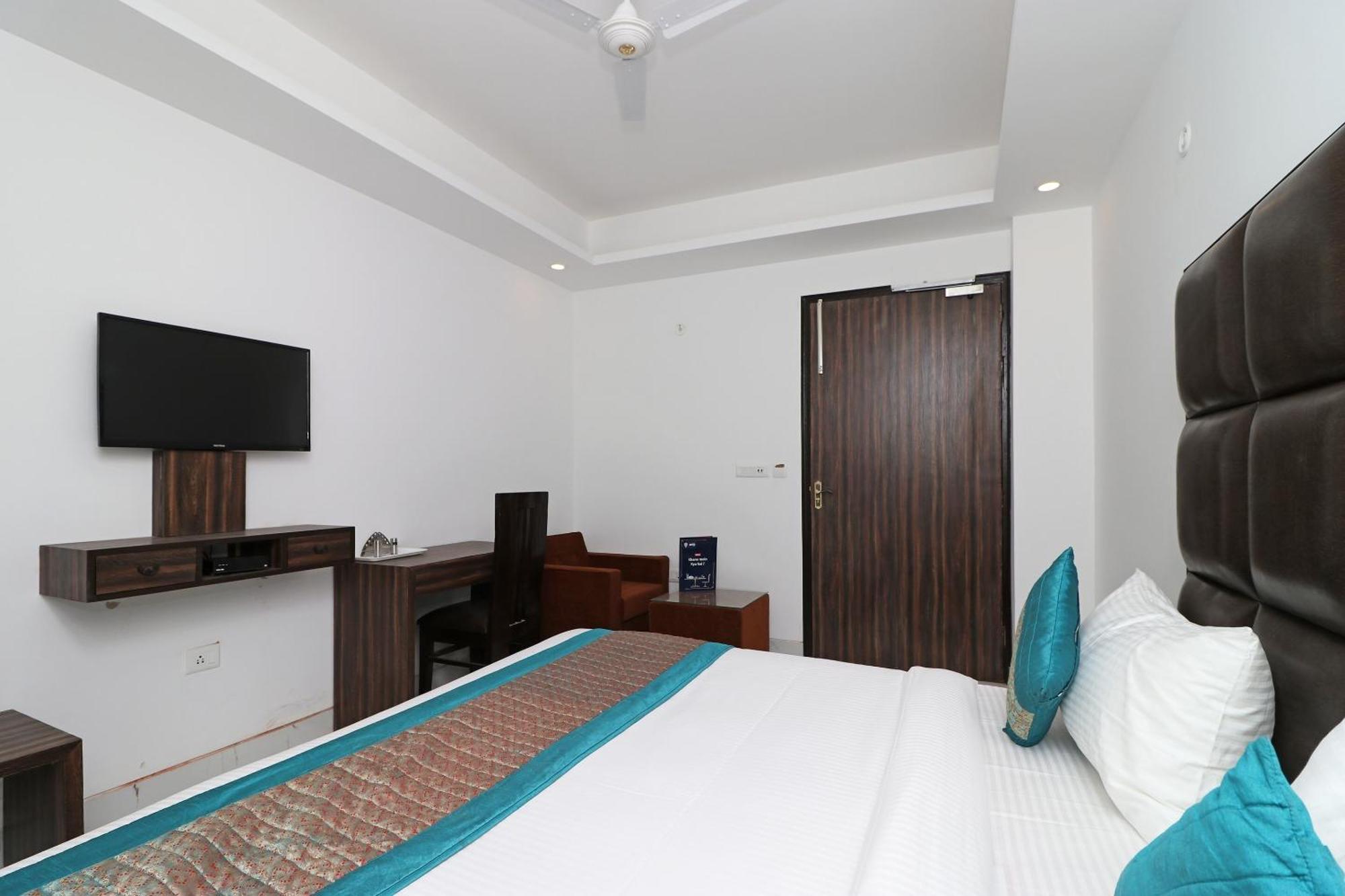 Hotel O Aamara New Delhi Exterior photo